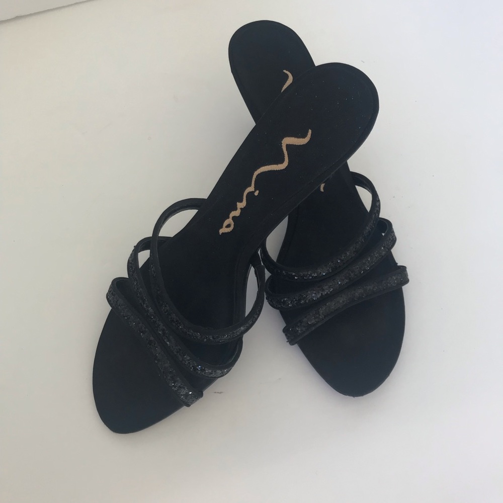 Nina Genio Black Glitter Strappy Kitten Heeled Shoes
Sandals - Picture 3 of 8